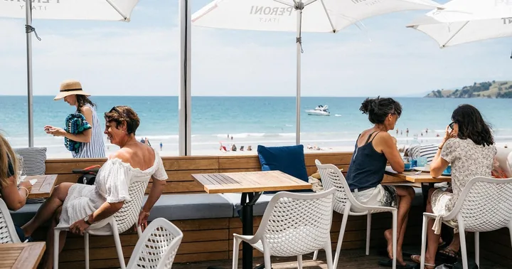 Wine Tour + Tastings + Beach Front Lunch
